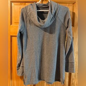Eddie Bauer Gray Cowl Neck Long Sleeve Thermal Top. Size Medium.